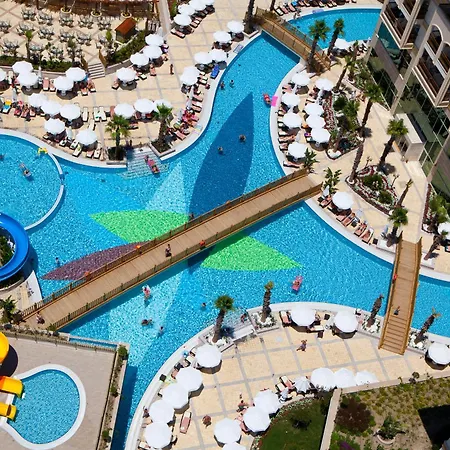 منتجع وسبا كريستال بالاس لوكشري 5*